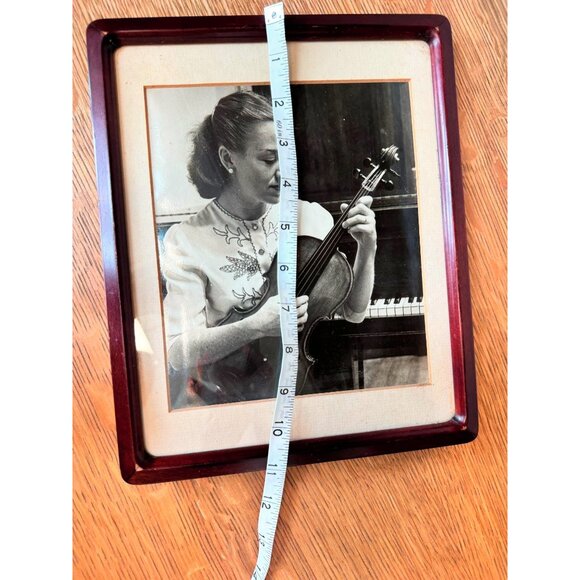 Framed Photo of Woman with Violin + 1993 Handwritten Letter from Mother to Son - Picture 10 of 10